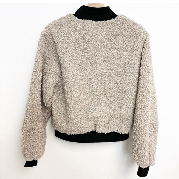 AVA KRIS KARLIE oversized sherpa bomber jacket in size Small - Picture 3 of 10